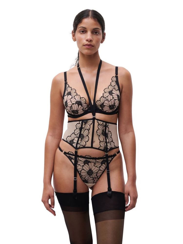 LUSH BLACK