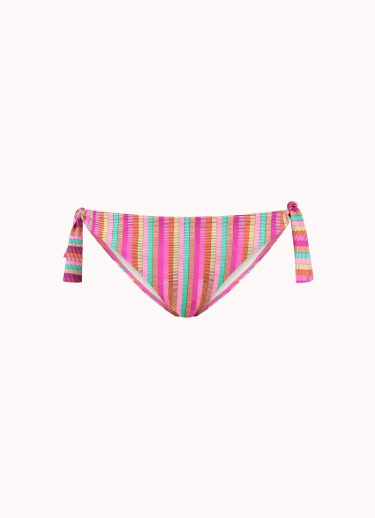 TROPICAL LINES 207